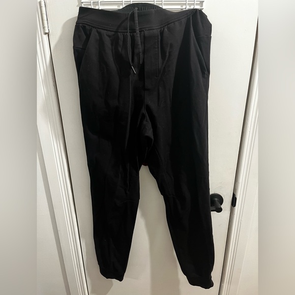 lululemon athletica Other - Lululemon Joggers Mens Small